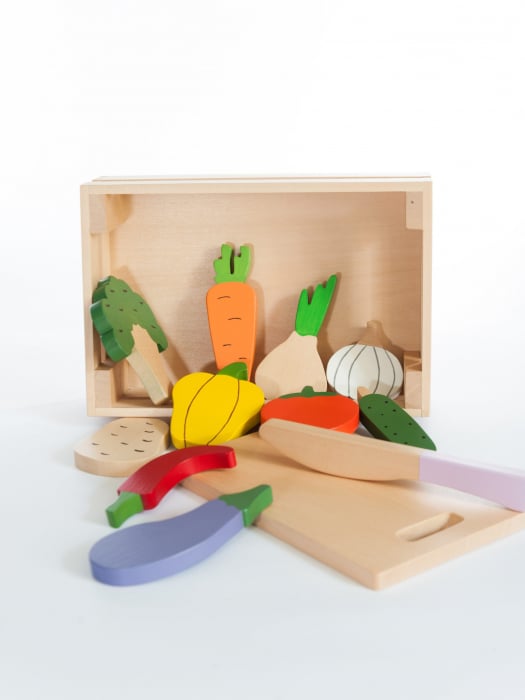 ladita cu legume din lemn