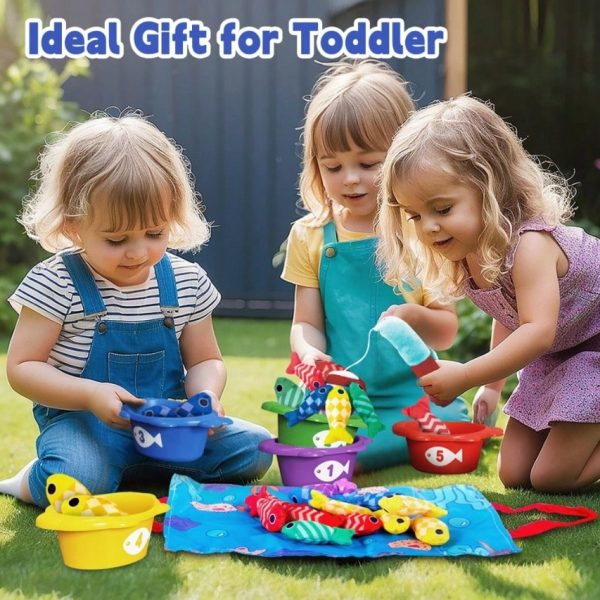 Joc bebe de Pescuit Magnetic din Textil Little Fishpond